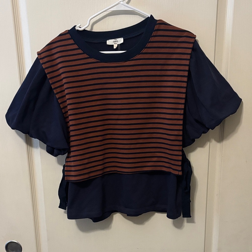 Entro Navy Tee with Rust Brown Striped Layered Front